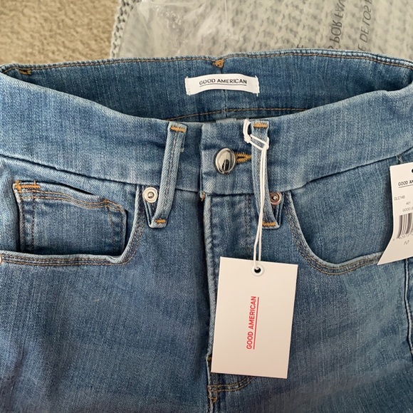 Good American Good Legs Crop Denim